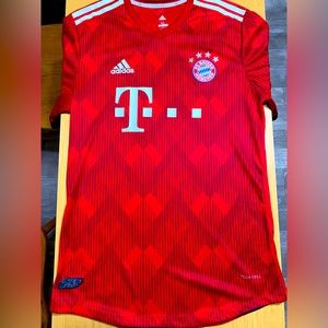 Bayern Munich men’s soccer jersey